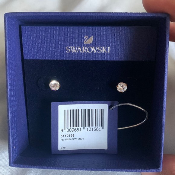 Brand new Swarovski earrings - Picture 2 of 4